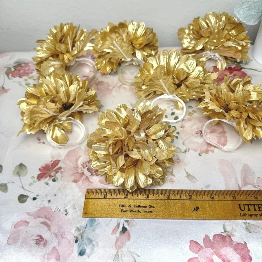 Set of 7 Metallic‎ Gold Floral Napkin Rings Flower Table Decor Wedding Holiday